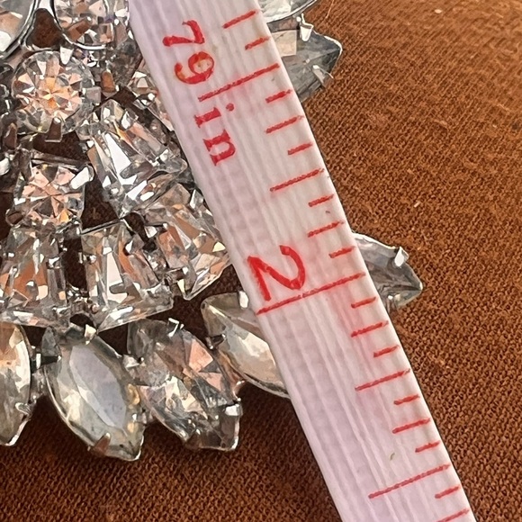 Kramer of New York 1940’s signed vintage rare heavy Rhinestone Brooch - Picture 3 of 7